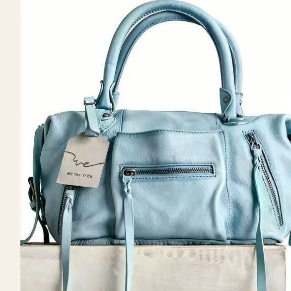Punkstyle motorcycle bag for women 2026 model largecapacity soft leather shoulder and crossbody tote 240902
