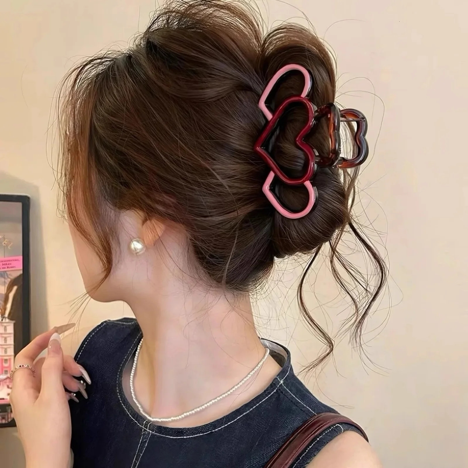 1PC Chic Heart - Shaped Hair Claws Elevate Your Hairstyle These trendy hair claws feature a charming heart n260528BJ - view 6