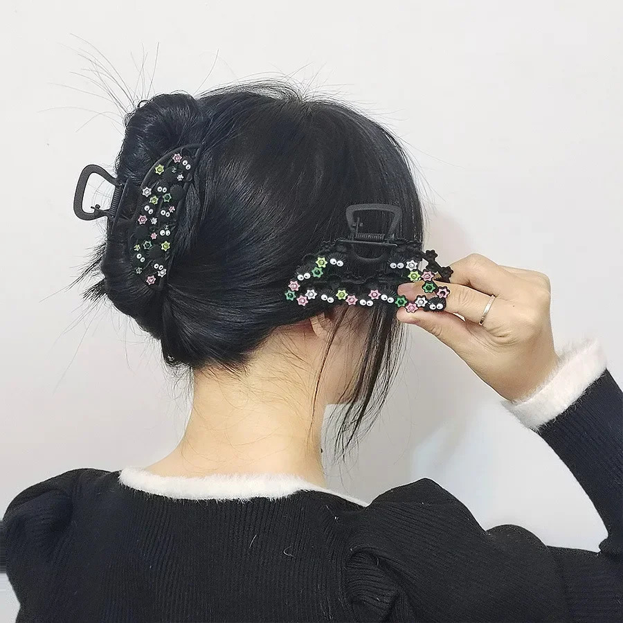 Small Fun Cinderblock Hair Claw Cute Black Cartoon Hair Clip Japan Wacky Claw Clip Shark Clip Hair Accessories for Women Girls260528BJ - view 3