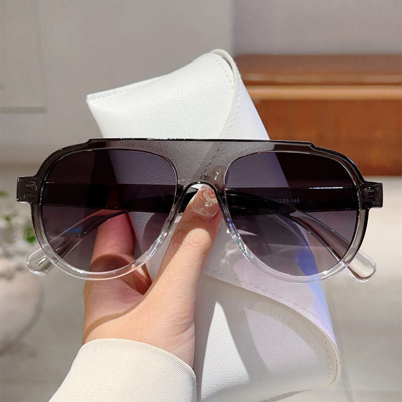 Fashion High-Grade Designer Sunglasses New Cross-Border Large-Frame Aviator Sunglasses, Casual Versatile, Stylish High-End, Suitable For Travel And St