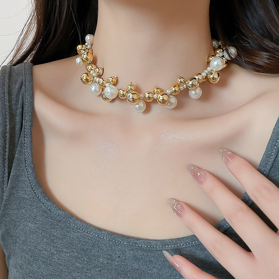 European American cross-border multi-layered pearl necklace, fashionable ins-style collarbone chain with a unique design and niche charm for women - view 6