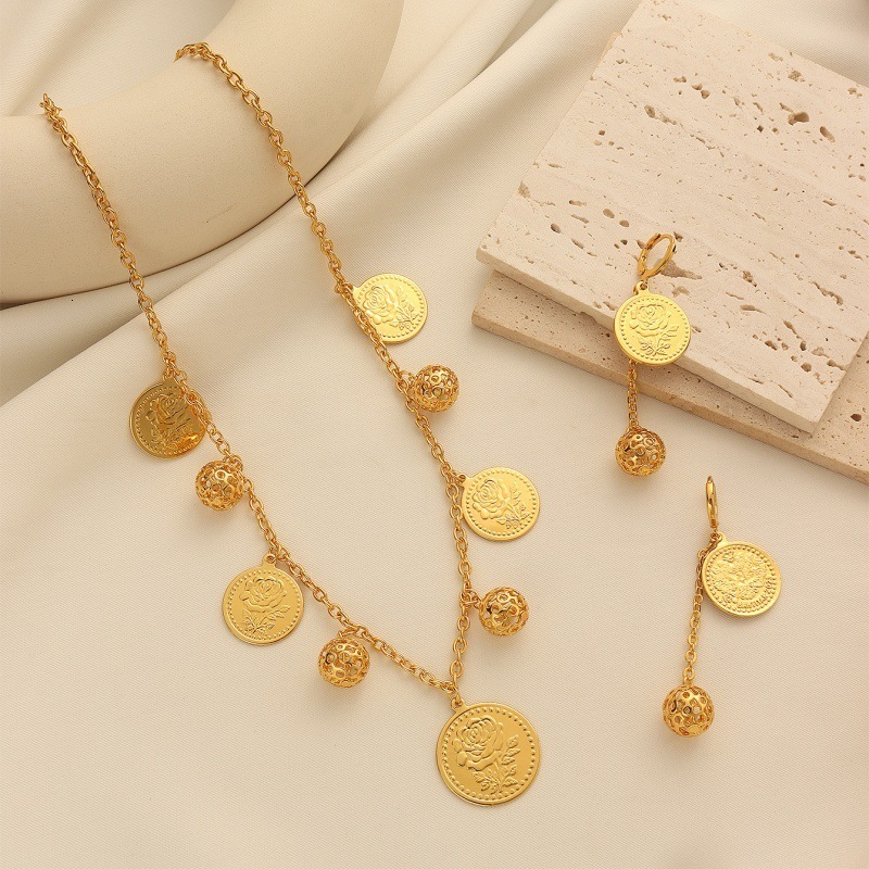Xinjiang coin jewelry set gold coin accessories color-retaining tassel three-piece set rose flower print gold-plated jewelry240125bj