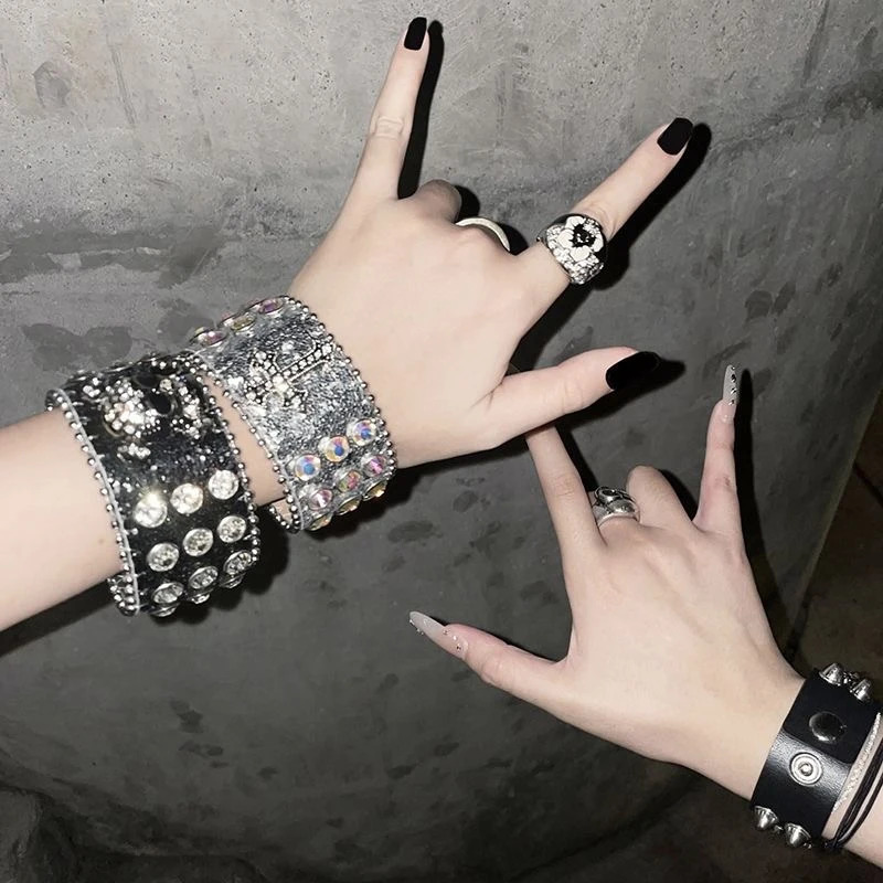 Gothic Jewelry Leather Red Crystal Cross Bracelet Womens Retro Grunge Skull Bracelet Accessories Korean Punk Charms260528BJ - view 3
