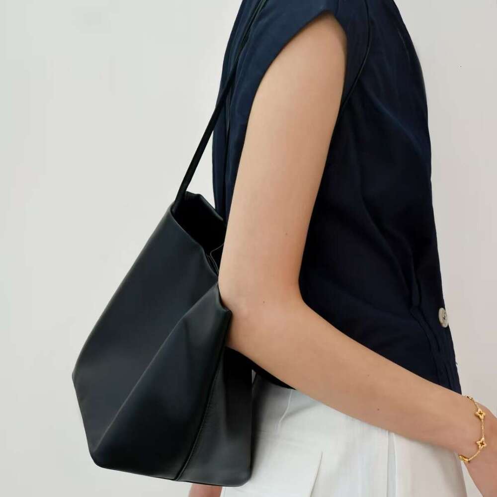 Women Sheepskin Bucket Bag Genuine Leather Shoulder Tote Handbag Versatile Niche Soft Leather For Commuting SENYY