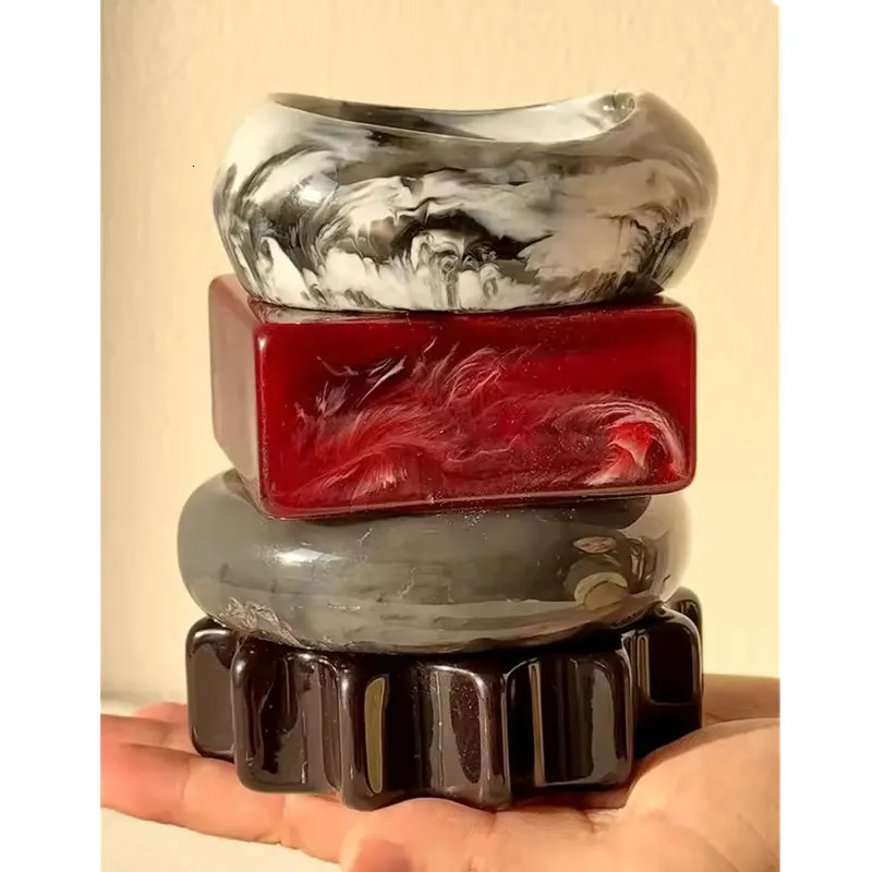 HUANZHI Vintage Red Grey White Blurred Geometric Irregular Resin Bracelet n Chunky Charms Bangles Jewelry for Women260528BJ