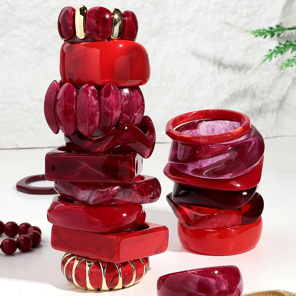 Fashion Dark Red Irregular Acrylic Bangle for Women Statement Resin Thick Geometric Cuff Bracelets Autumn Winter Jewelry Gift260528BJ