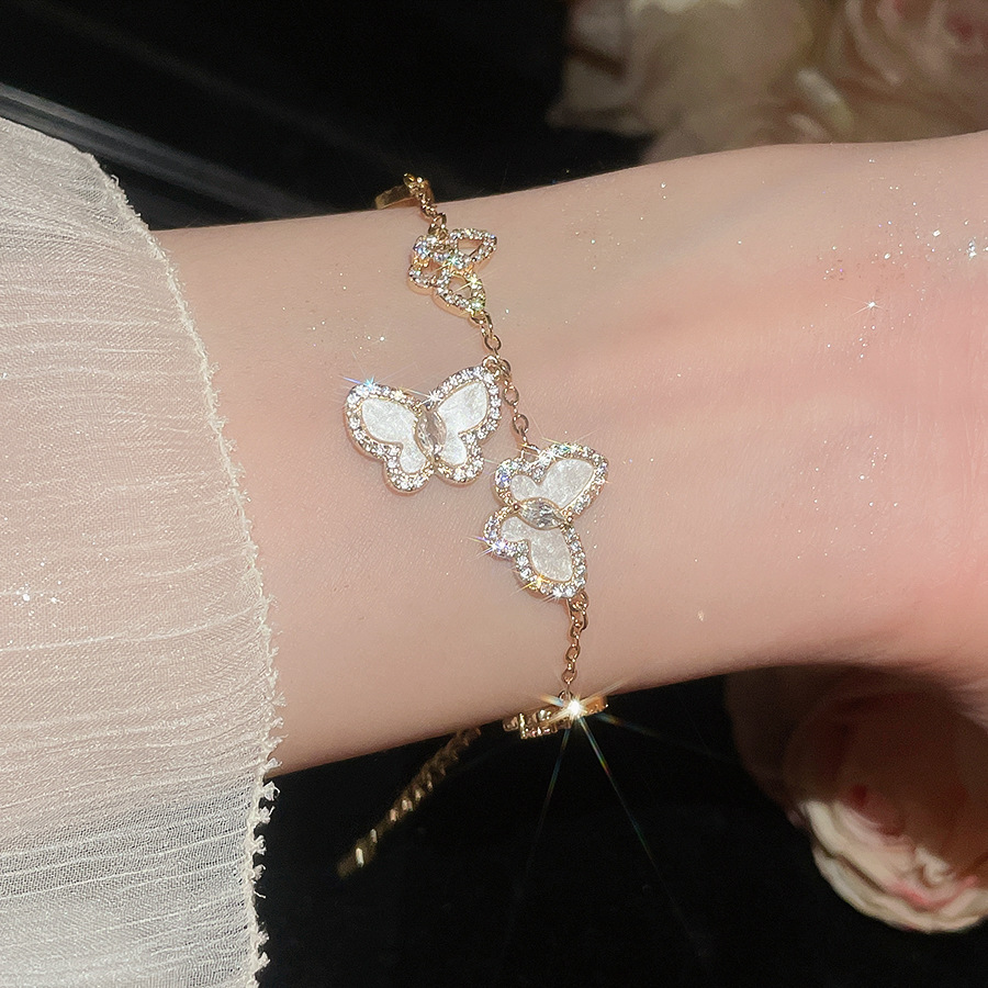 Super Shiny Zircon Butterfly Bracelet, Sweet Korean Ins Style, Light Luxury High-End Accessory, Versatile and Flattering Jewelry - view 3