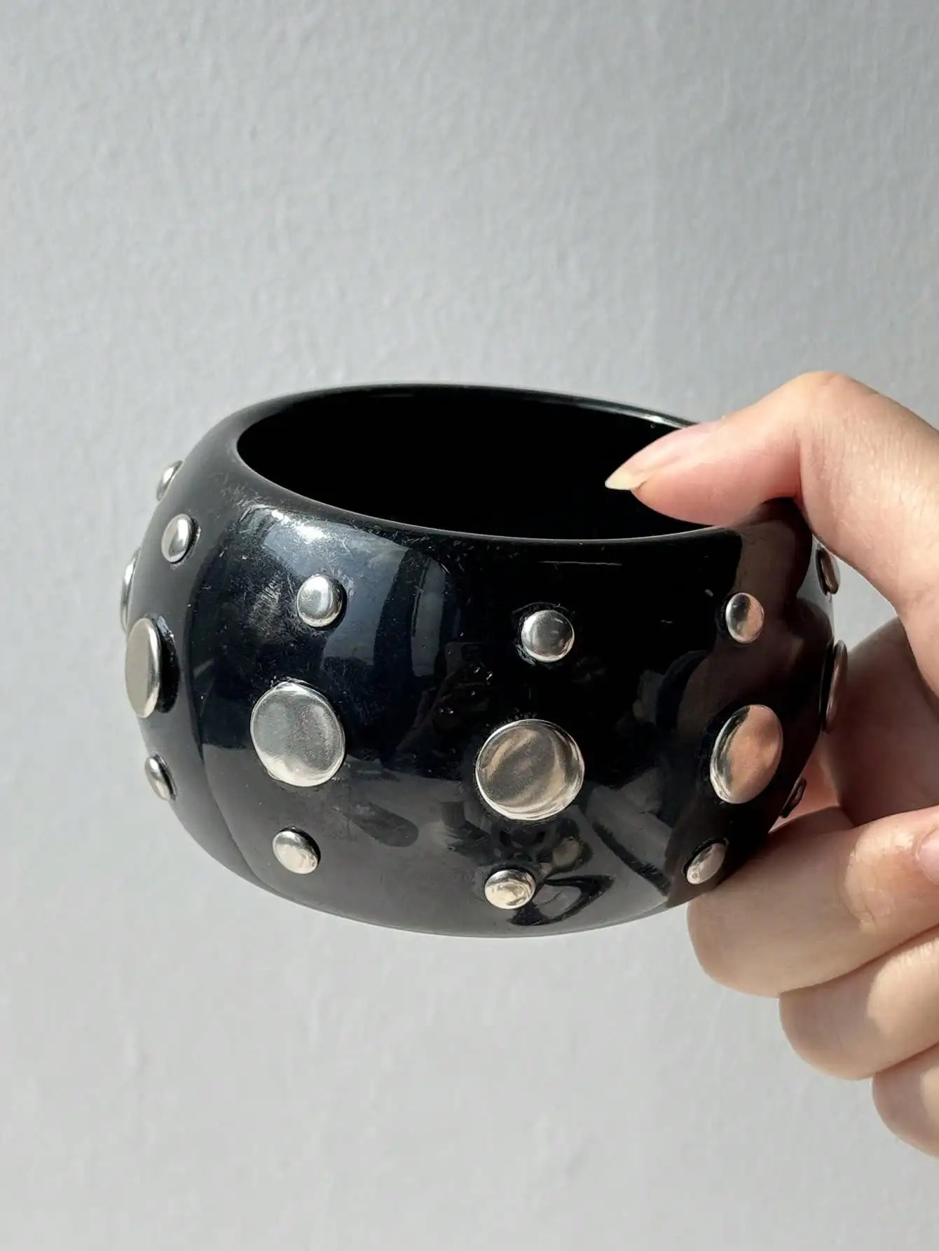 HUANZHI Black and White Irregular Resin Bracelet with Bold Trendy n Unique Punk-Style Silver Rivet Clasp Womens Jewelry260528BJ - view 6