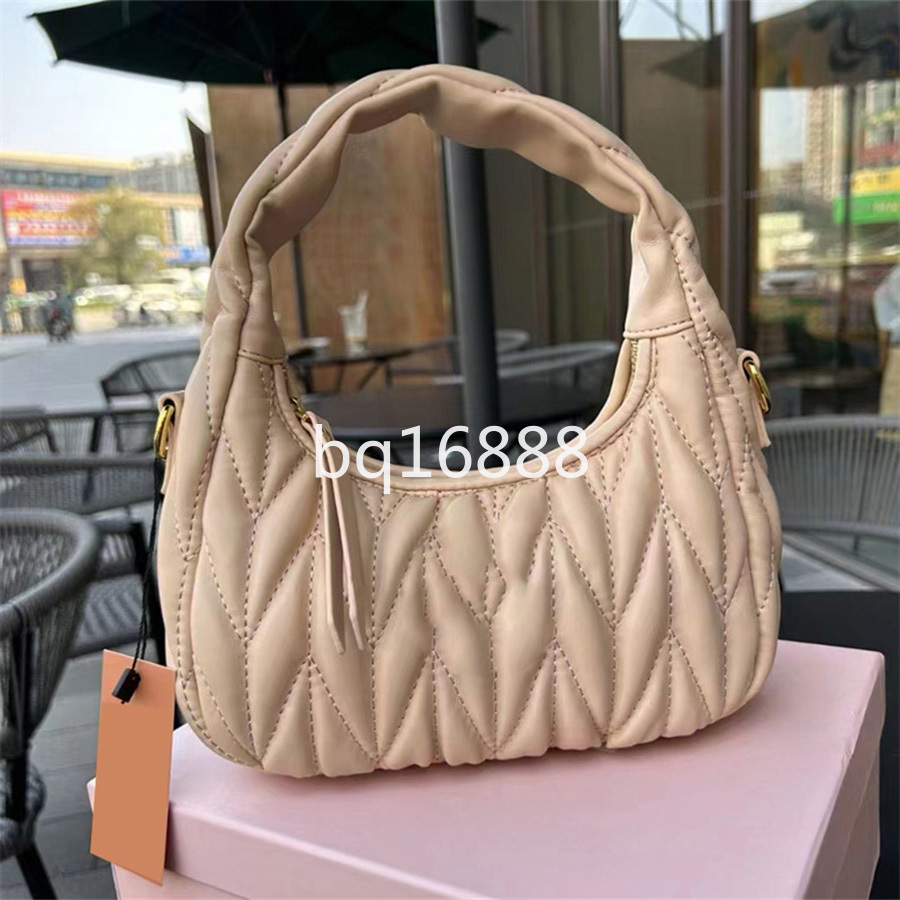Cloud Pleated Armpit High-end Crescent Shaped Handbag, New Fashionable Pleated Crescent Shaped Bag, Shoulder Crossed Handbag, Dumpling Socialite Fairy Bag 707-2