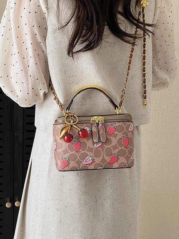 free shipping designer bags for womens shoulder bags rose red khaki brown black Fashionable and versatile printed hand-held box small square bag