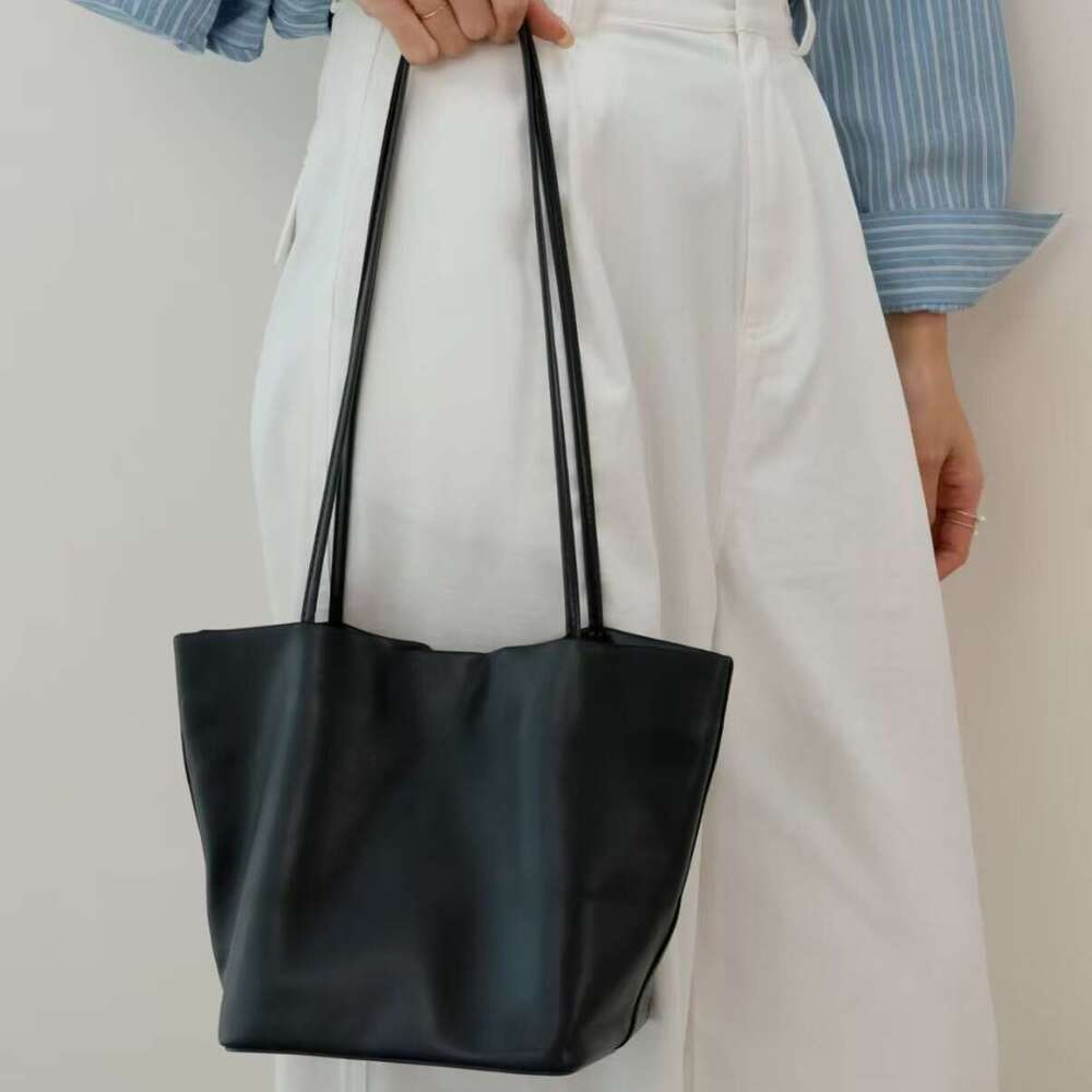 Women Sheepskin Bucket Bag Genuine Leather Shoulder Tote Handbag Versatile Niche Soft Leather For Commuting SENYY