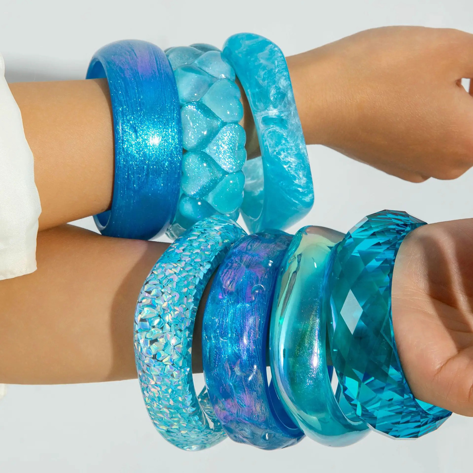 DIEZI Exaggerated Sky Blue Round Geometric Resin Acrylic Wide Bangles Fashion Hip Hop Bracelet Bangles For Women Men Jewelry260528BJ