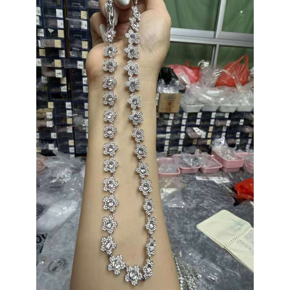 Advanced SWallowance brand designer 2026 new Austrian crystal necklace, high-end jewelry, fashionable luxury women's necklace with original cloth - view 7