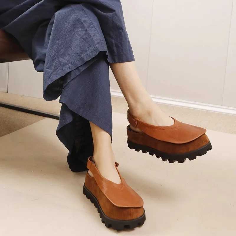 Loafers New Platform Designer Shoes Women Flats Sandals Woman Casual Sneakers Summer Fashionable Slides Walking Zapatos De Mujer H260604 - view 4