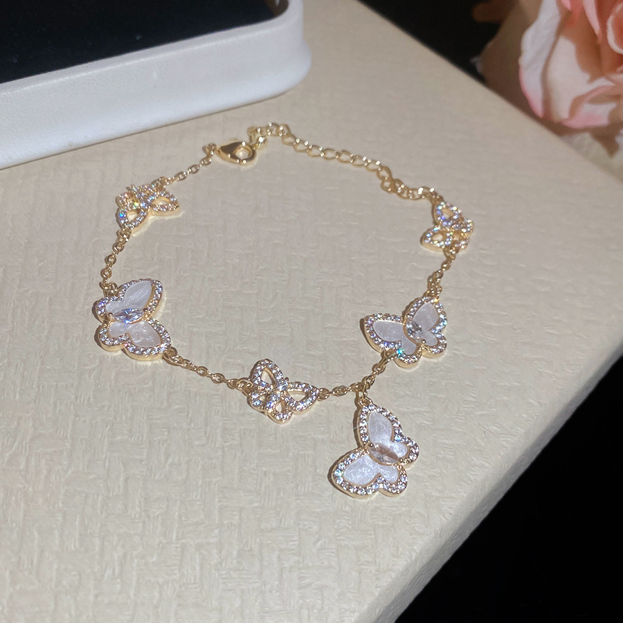 Super Shiny Zircon Butterfly Bracelet, Sweet Korean Ins Style, Light Luxury High-End Accessory, Versatile and Flattering Jewelry - view 4