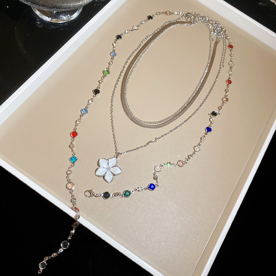 Crystal bead pendant necklace with oil-drip floral design, vintage court style collarbone chain, light luxury high-end jewelry wholesale - view 6