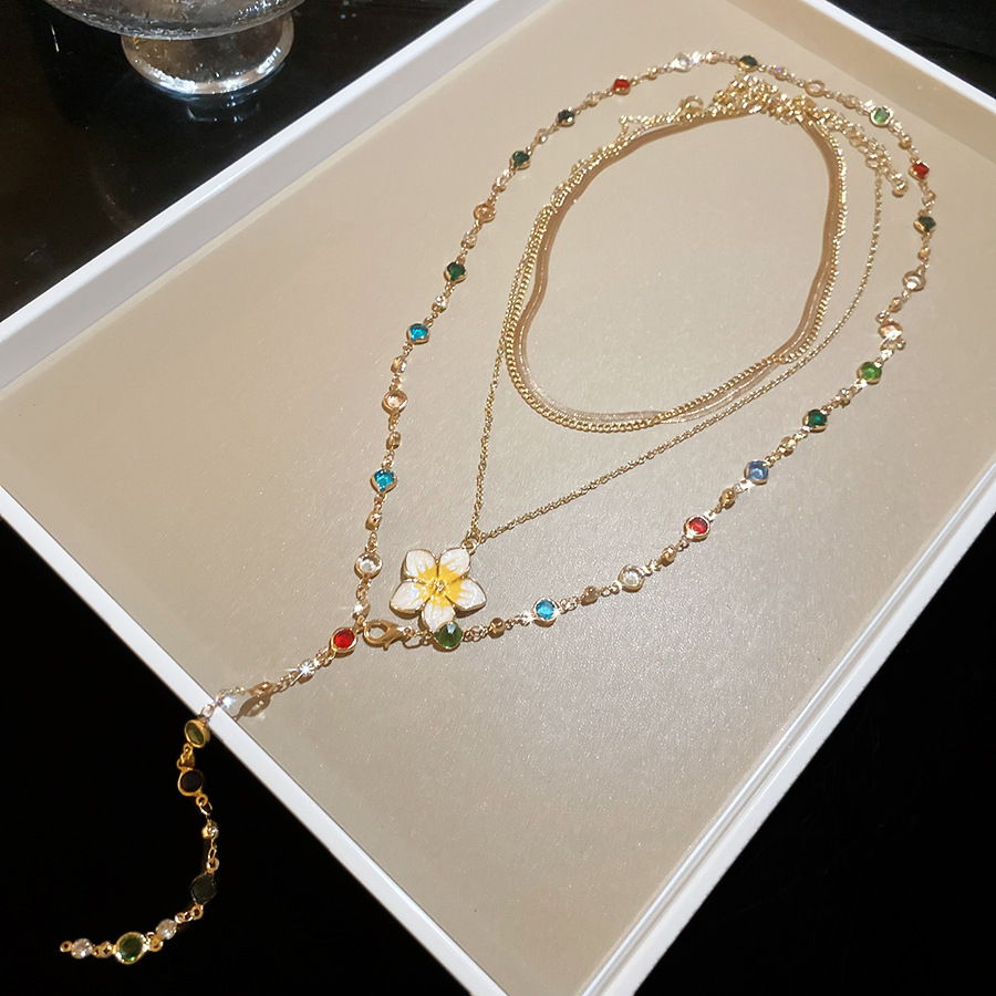Crystal bead pendant necklace with oil-drip floral design, vintage court style collarbone chain, light luxury high-end jewelry wholesale - view 5