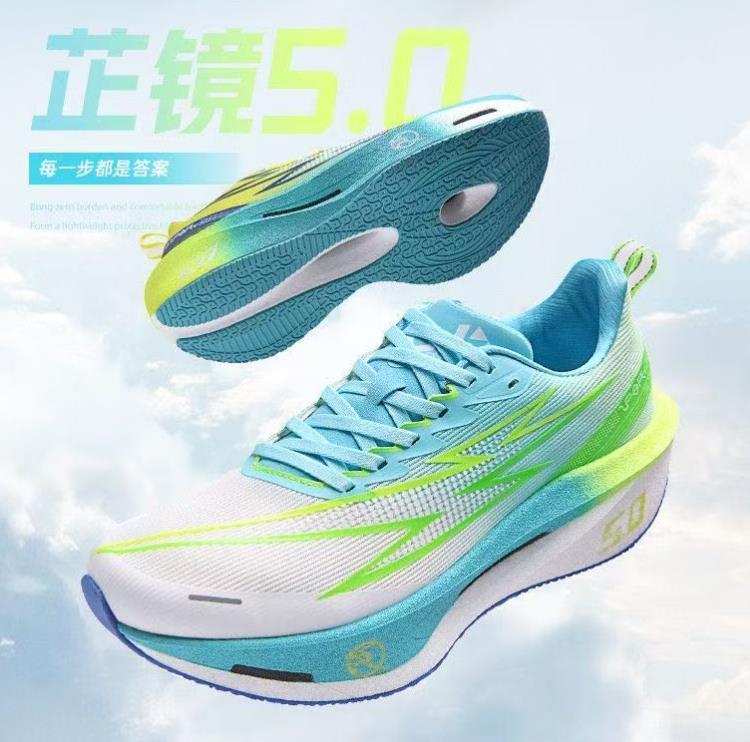 Designer Football Boots sneaker running shoes lightweight cushioning marathon wear resistant casual sports shoes unisex couple shoe 26-6.1-3