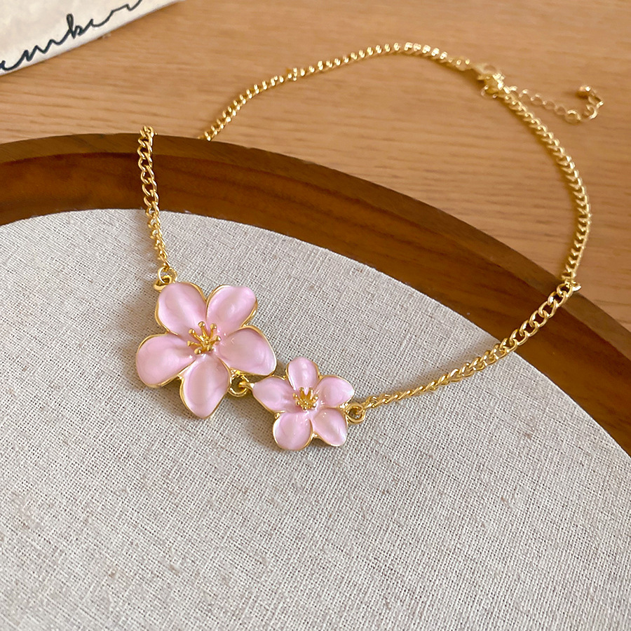 Flower Necklace for Women, Summer Versatile High-End Clavicle Chain, Light Luxury Fashionable Design, Elegant Neck Chain - view 7