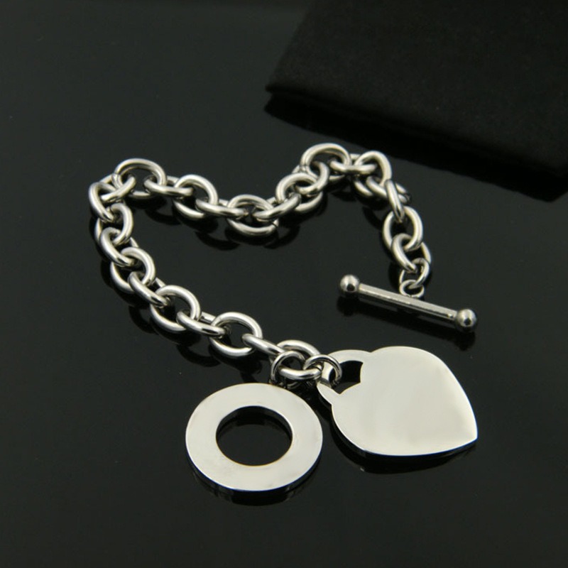 Classic Heart-shaped Bracelet Luxury Designer Chain Bracelets for Men Women OT Buckle Stainless Steel Couple Bracelet Premium Quality Non-Fading