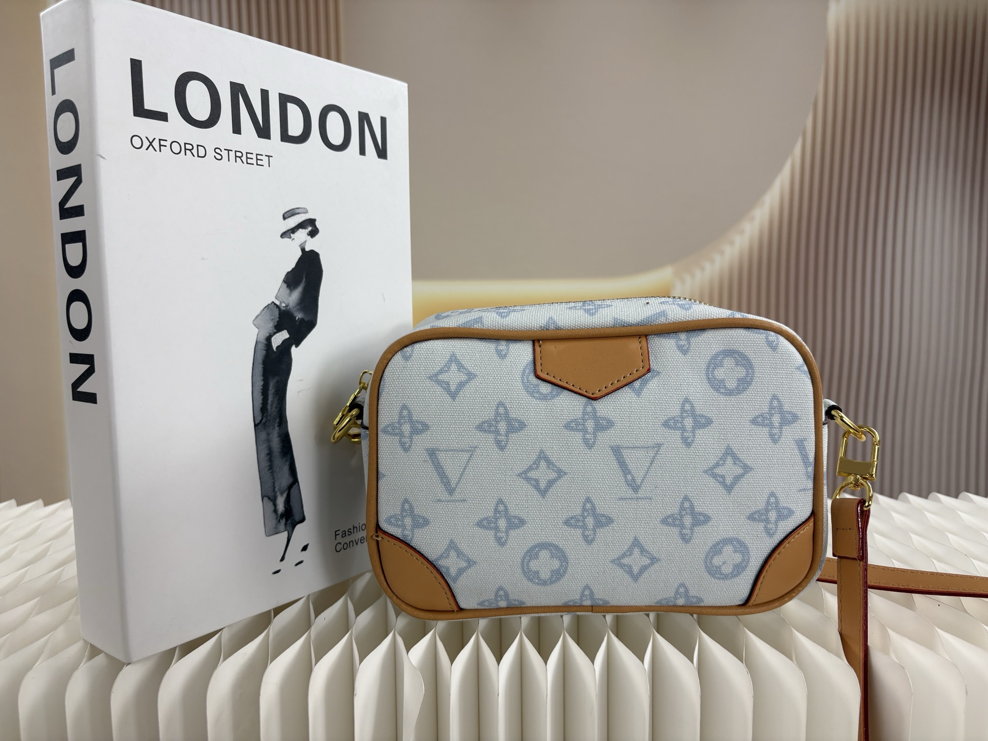 2026 Bags Classic Bags Shoulder Bags Crossbody Purse Tote Bags Ladies Casual Flap Handbags Fashion Crossbody Ladies Handbags Large Capacity Bags