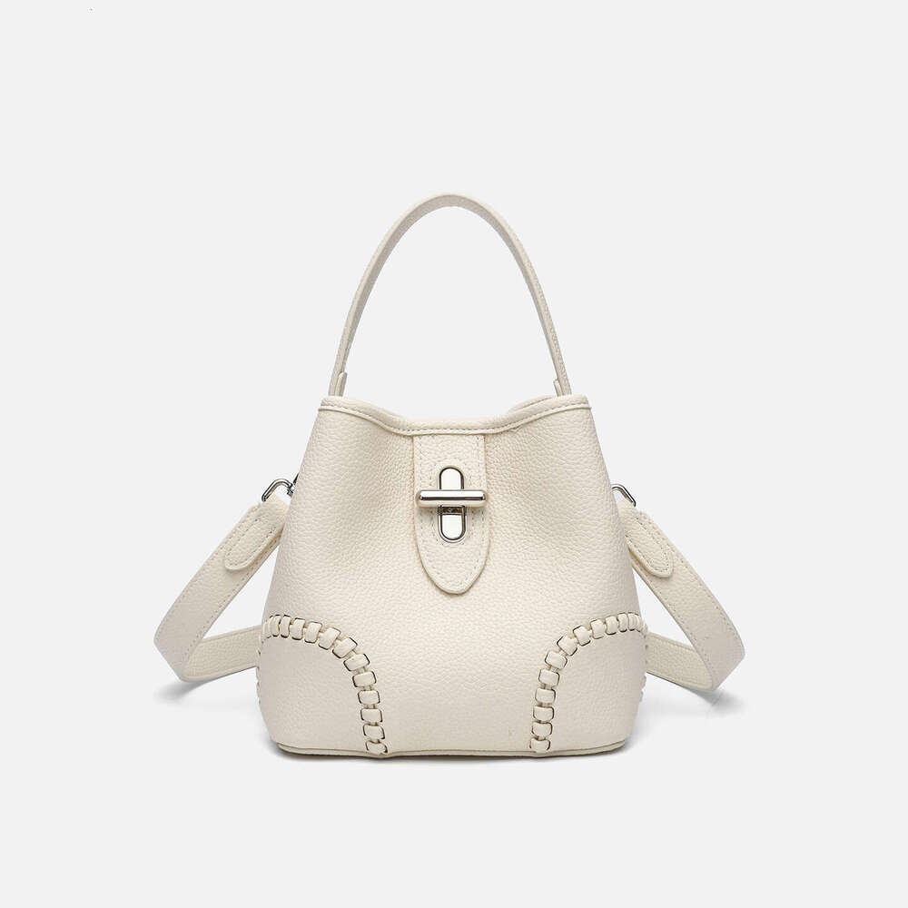 New Fashionable Casual Women S Handbag Niche High End Large Capacity Woven Shoulder Bag Shoe Storage Bucket SENYY