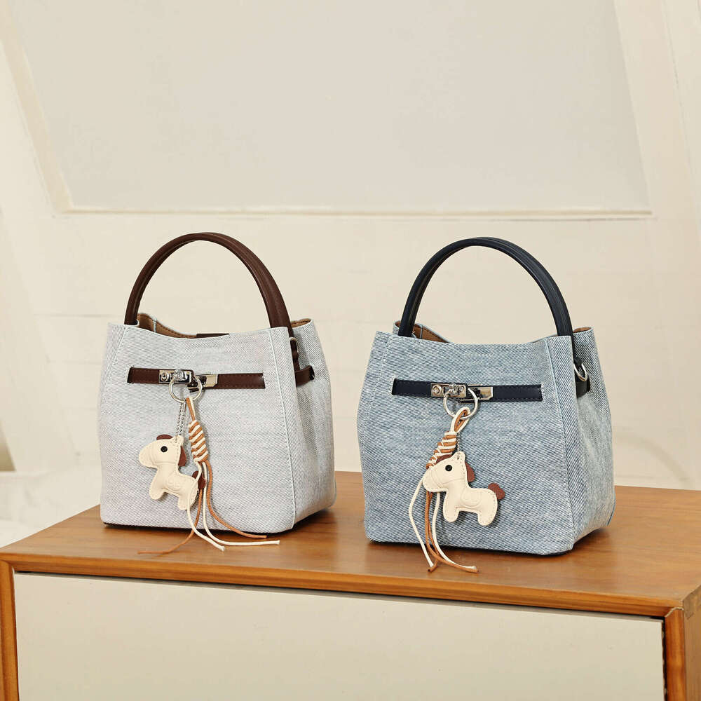 Women Bucket Bag Handbag Simple Minimalist Sub Bag Fashion Shoulder Crossbody Casual Commuting Design SENYY