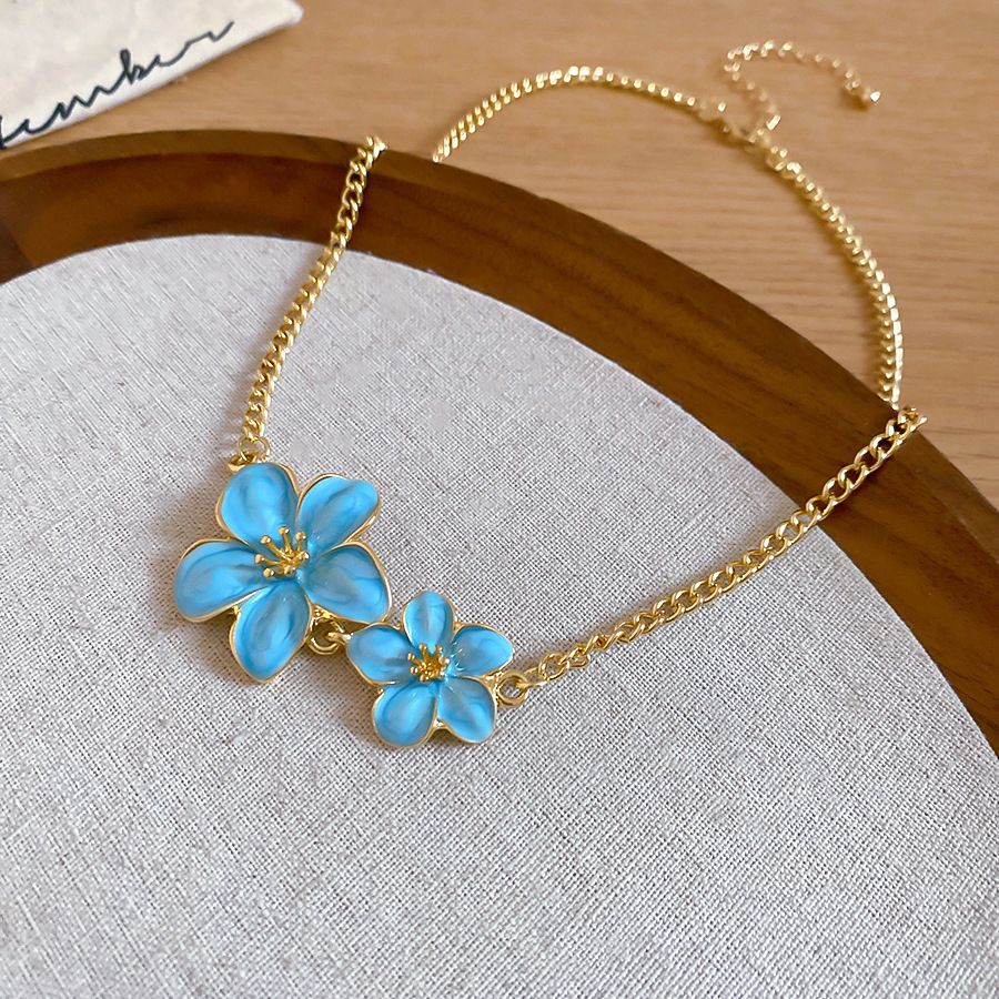 Flower Necklace for Women, Summer Versatile High-End Clavicle Chain, Light Luxury Fashionable Design, Elegant Neck Chain - view 9