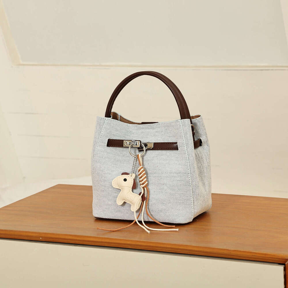 Women Bucket Bag Handbag Simple Minimalist Sub Bag Fashion Shoulder Crossbody Casual Commuting Design SENYY