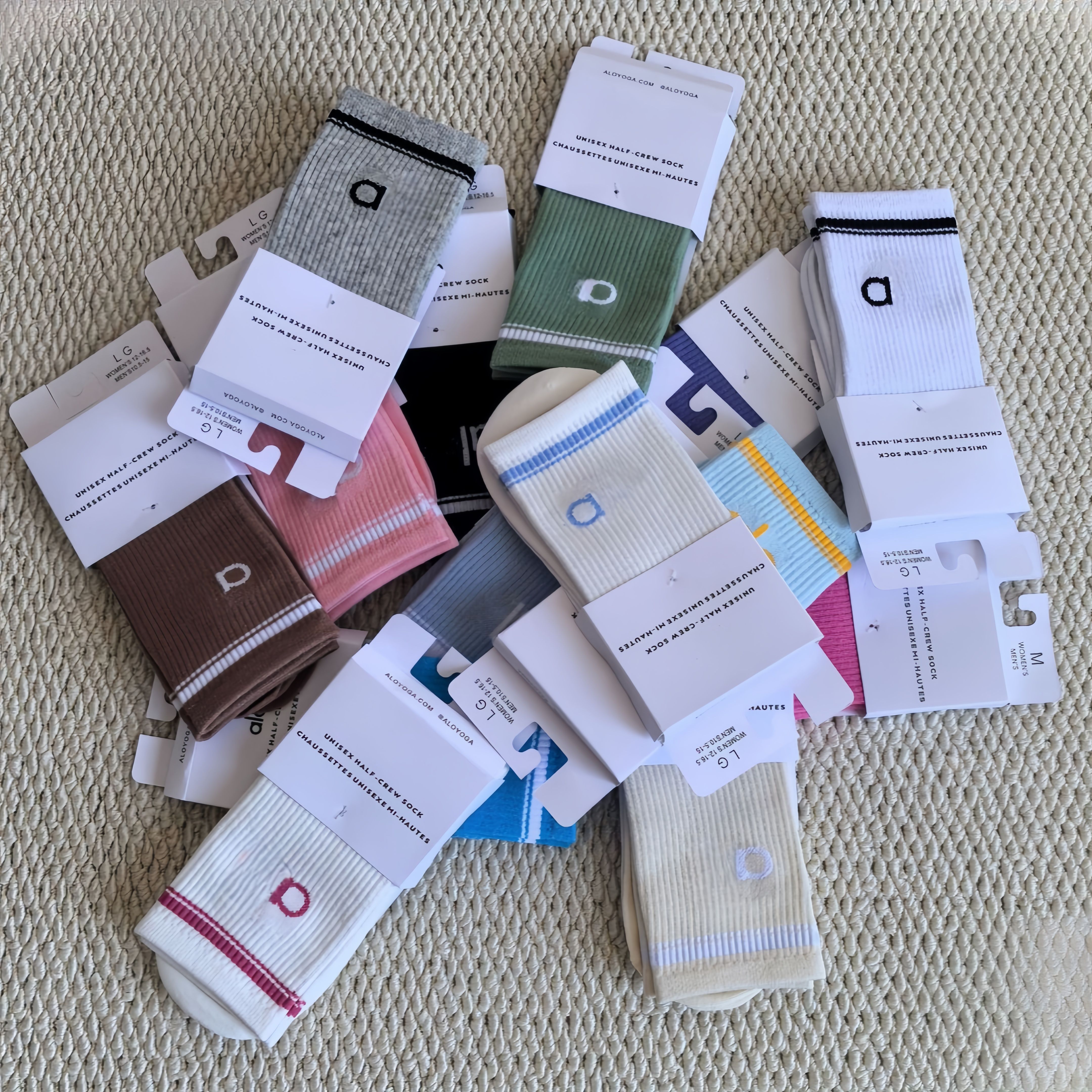 Wholesale All-Season Designer Men's/Womens Socks Fashion Lettered Trendy Socks Aluuo Running Yoga Gym Trainings Sports Socks Casual Socks Jogging Basketball Sock