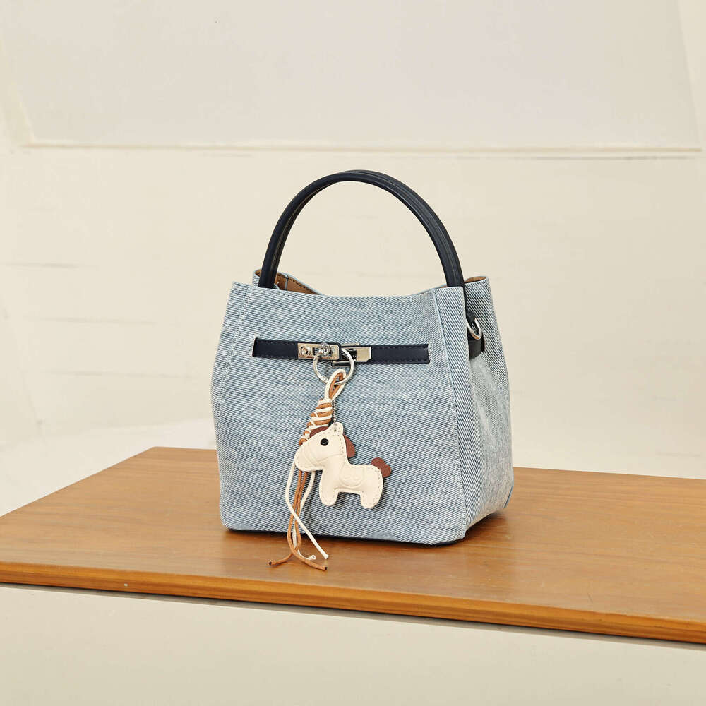 Women Bucket Bag Handbag Simple Minimalist Sub Bag Fashion Shoulder Crossbody Casual Commuting Design SENYY