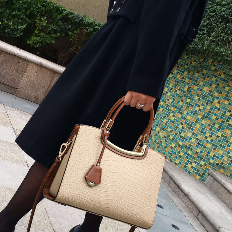 Women Genuine Leather Large Capacity Color Blocking Shoulder Handbag High End Stylish Commuter Everyday SENYY