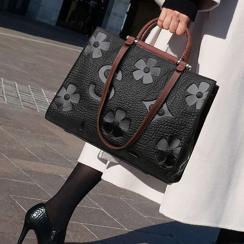 Women Autumn Winter Versatile Shoulder Handbag Large Capacity Crossbody Bag Trendy For Daily Commuting SENYY
