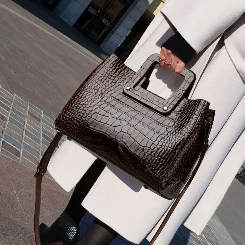 Women Genuine Leather Large Capacity Embossed Shoulder Handbag High End Commuter Versatile Everyday SENYY