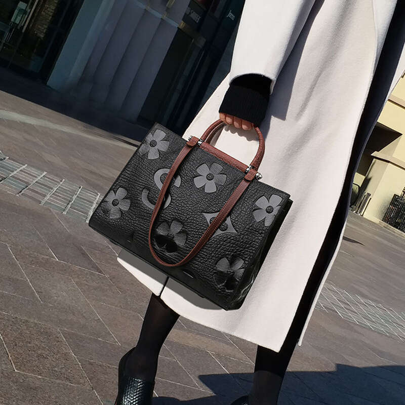 Women Autumn Winter Versatile Shoulder Handbag Large Capacity Crossbody Bag Trendy For Daily Commuting SENYY