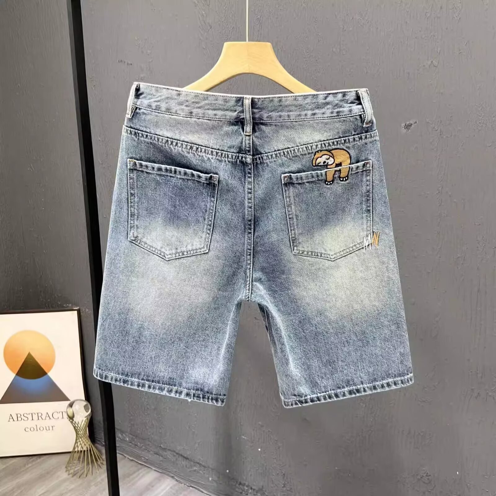 Summer New Luxury Designer Floral Denim Shorts For Men, Fashionable And Versatile Casual And Loose Jacquard Five Quarter Pants Suitable For Daily Trav - view 8