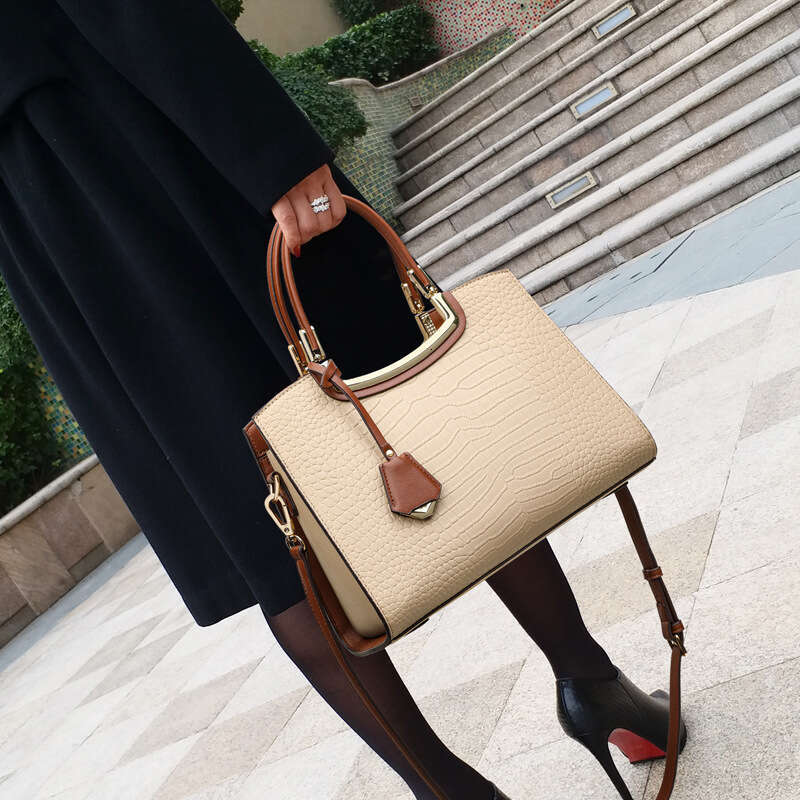 Women Genuine Leather Large Capacity Color Blocking Shoulder Handbag High End Stylish Commuter Everyday SENYY