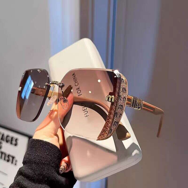 Luxury Brand Designer Sunglasses New Women's Sunglasses For Cross-Border Foreign Trade, Polarized, Uv-Protective, High-End, Suitable For European