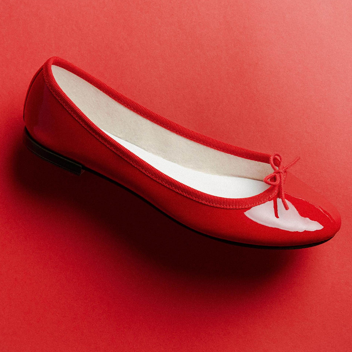 Women's Ballet Flats 2026 All Seasons Retro French Fairy Bow Patent Leather Soft Sole Round Toe Low Mouth Shoes - view 9