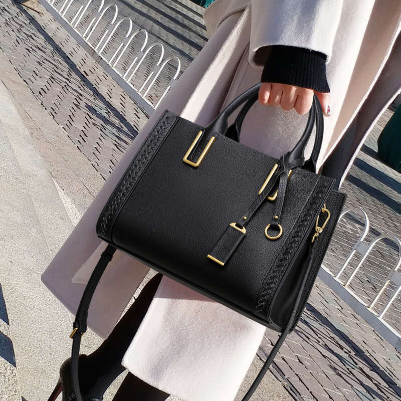 Women Genuine Leather Shoulder And Crossbody Handbag High End Trendy Large Capacity Black For Commuting SENYY