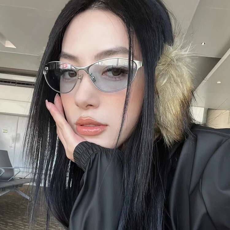 Luxury Brand Designer Sunglasses Women Slim Oval Cat Eye Sunglasses Polished Silver Full Metal Frame Unique Curved Bridge Light Gradient Lens UV400 Y2