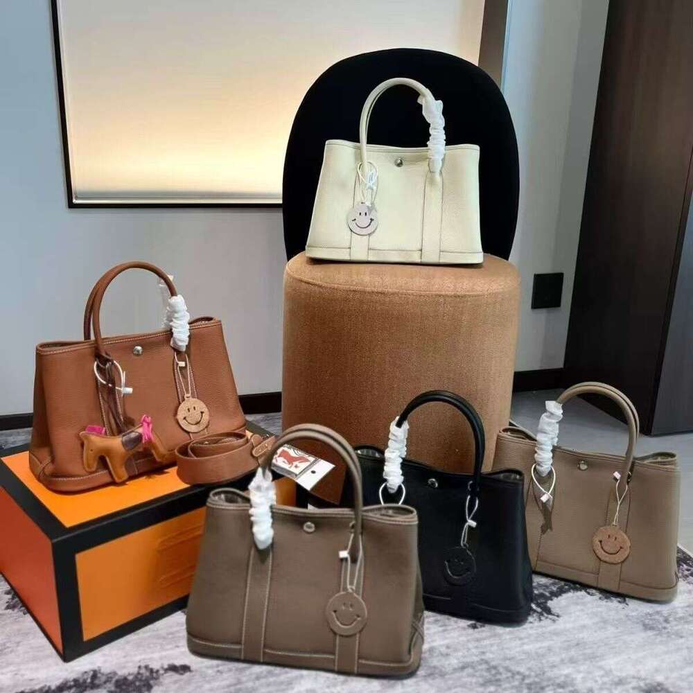 New Tote Cowhide Handbag Large Capacity Fashionable Women's Trendy Garden Bag Genuine Leather Shoulder Bag Fashion Underarm Bag Handbag