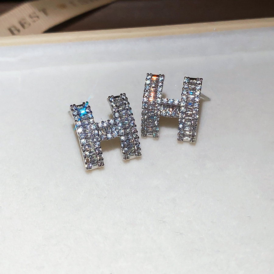 Silver needle zircon letter pendant light luxury high-end designer niche earrings, luxurious banquet jewelry for women - view 6