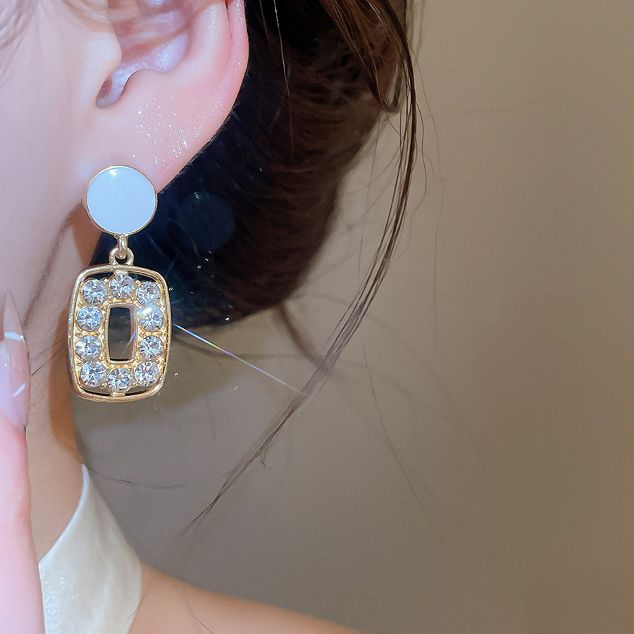 2026 New Popular Crystal for Women, Unique Design, Elegant and Luxurious Stud Earrings, Personalized Silver Needle Versatile Drop Earrings - view 4