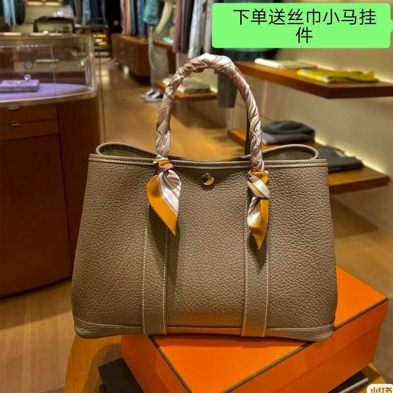 New Tote Cowhide Handbag Large Capacity Fashionable Women's Trendy Garden Bag Genuine Leather Shoulder Bag Fashion Underarm Bag Handbag