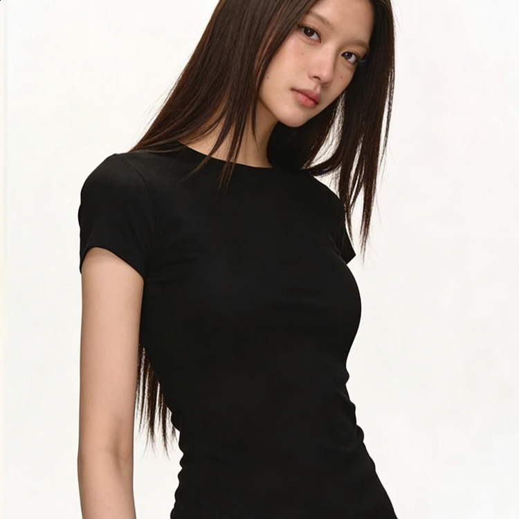 Navy blue round-neck regular-shoulder short-sleeve T-shirt for women summer 2026 style simple and versatile slim-fit flattering trendy top 240812