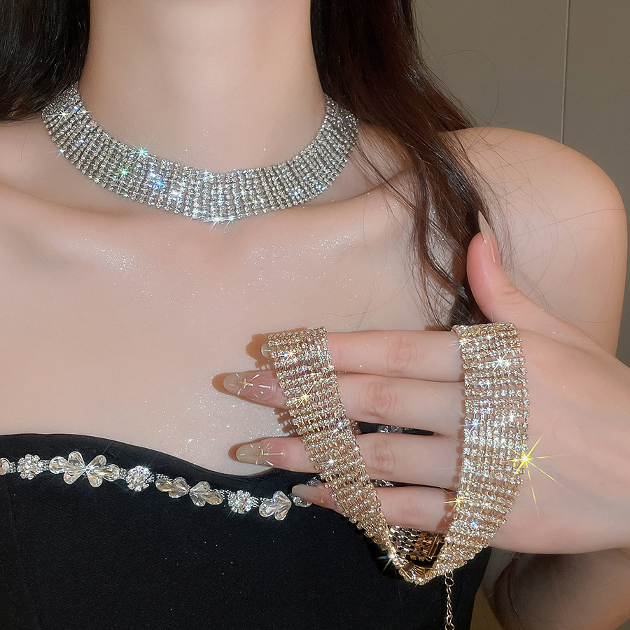 Luxurious Full-Diamond Wide-Edge Necklace and Earring Set, High-End Clavicle Choker, Sexy Neck Chain - view 3
