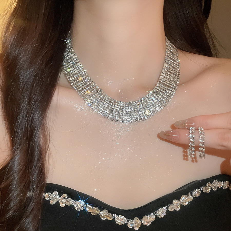 Luxurious Full-Diamond Wide-Edge Necklace and Earring Set, High-End Clavicle Choker, Sexy Neck Chain - view 5