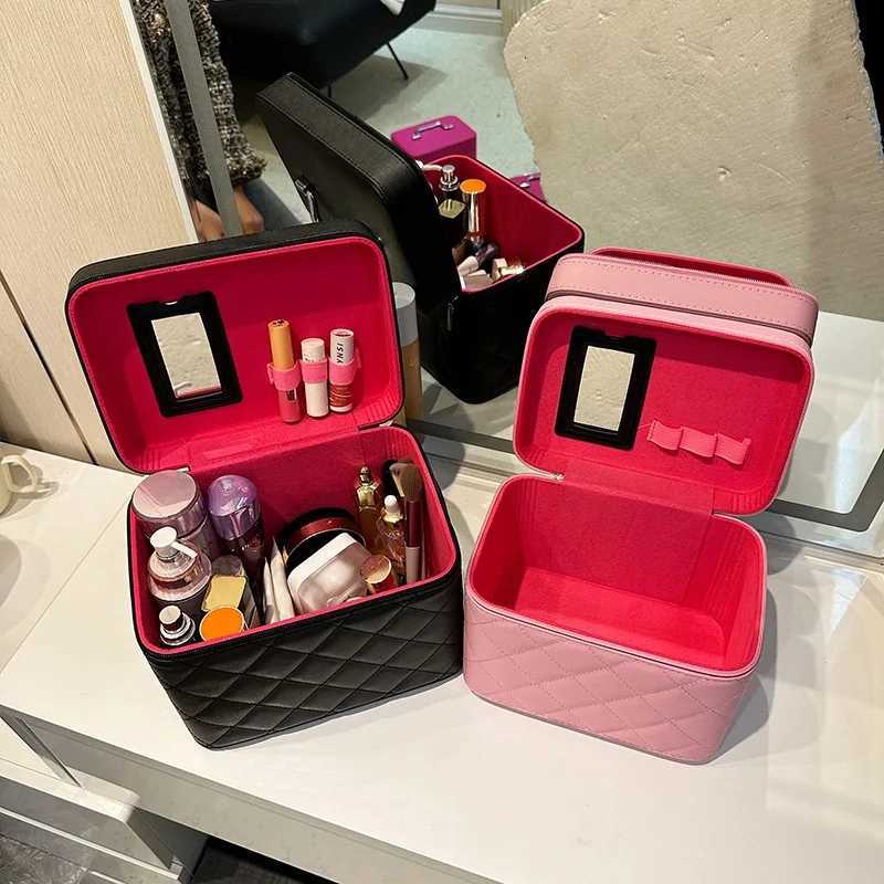 Designer Waterproof Quality Womens PU High Leather Cosmetic Bag Portable Cosmetic Case Large Capacity Make Up Travel Suitcase Organizer J260608 - view 7