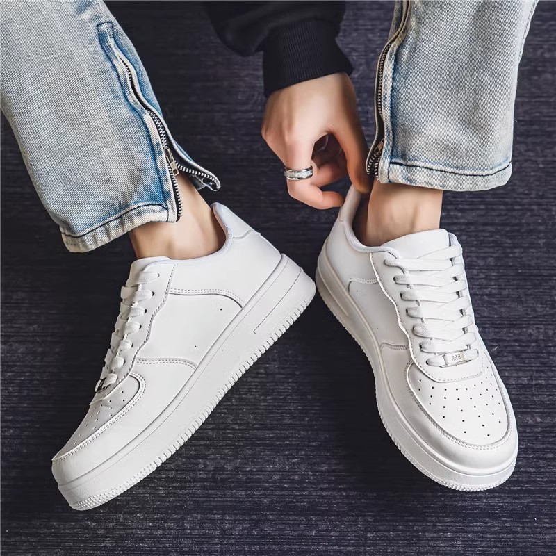 Men's breathable black shoes men's sneakers pure black work non-slip autumn 2026